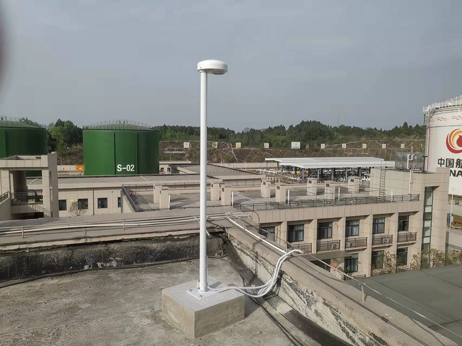 大型機(jī)場油庫雷電預(yù)警系統(tǒng).jpg 大型機(jī)場油庫雷電預(yù)警系統(tǒng).jpg